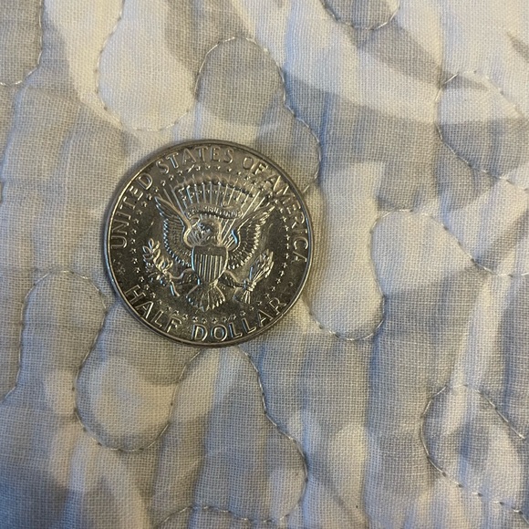 1964 Kennedy half dollar 90% silver nice condition - Picture 3 of 3